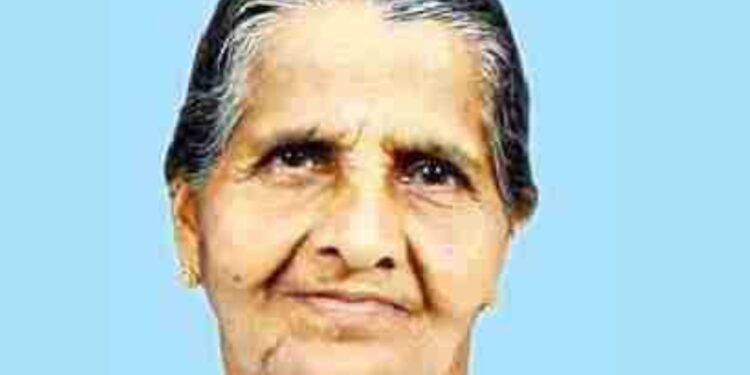 അന്നക്കുട്ടി (84)