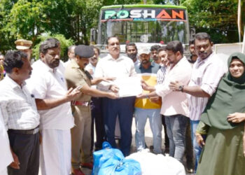 കാരുണ്യ യാത്ര: ബസ്സുകള്‍ സമാഹരിച്ച 93,253 രൂപ ദുരിതാശ്വാസനിധിയിലേക്ക് നല്‍കി
