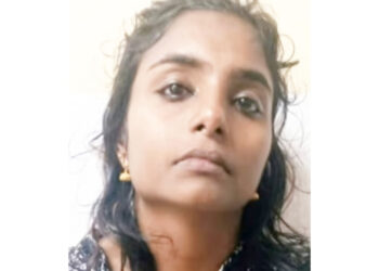 സ്വർണം പൂജിക്കാമെന്ന പേരിൽ വീട്ടമ്മയെ കബളിപ്പിച്ച് 12 പവൻ തട്ടിയെടുത്ത കേസിൽ യുവതി അറസ്റ്റിൽ