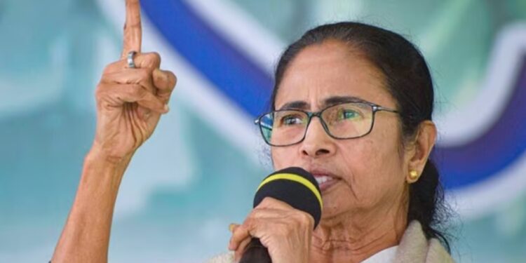 കൊൽക്കത്തയിലെ മെഡിക്കൽ കോളജ് ആശുപത്രിയിലെ 31 കാരിയായ ഡോക്ടറുടെ മരണം; ആവശ്യമെങ്കിൽ പ്രതികളെ തൂക്കിലേറ്റും: മുഖ്യമന്ത്രി മമത ബാനർജി