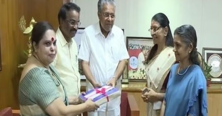 സിനിമാ മേഖലയിലെ പ്രശ്നങ്ങളുമായി ബന്ധപ്പെട്ട ജസ്റ്റിസ് ഹേമ കമ്മിറ്റി റിപ്പോർട്ട് പുറത്തുവിട്ടു: ഈ മേഖലയിൽ വ്യാപകമായി ലൈംഗിക ചൂഷണം നടക്കുന്നുവെന്ന് ഒന്നിലധികം പേർ മൊഴി നൽകിയിട്ടുണ്ട്