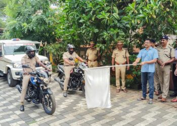 പോലീസ് വാഹനങ്ങളുടെ ഫ്ലാഗ് ഓഫ് നിർവഹിച്ചു