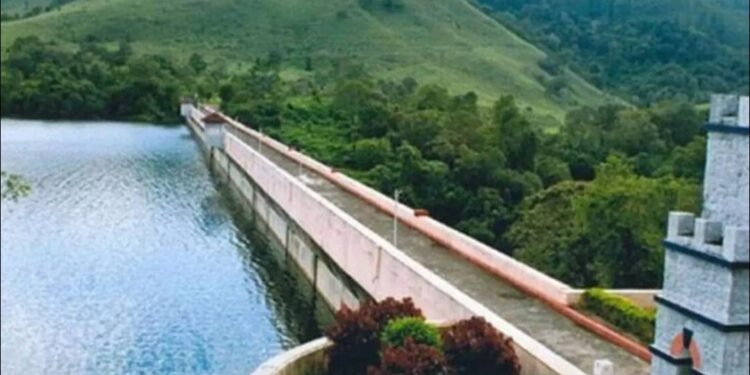 മുല്ലപ്പെരിയാര്‍ അണക്കെട്ടിൽ പരിശോധന: തമിഴ്‌നാട് പൊതുമരാമത്ത് വകുപ്പ് ചീഫ് എൻജിനീയറുടെ നേതൃത്വത്തിൽ