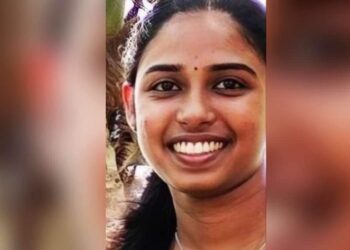 ആറ്റിങ്ങലിലുണ്ടായ വാഹനാപകടനത്തിൽ അഭിഭാഷക മരിച്ചു