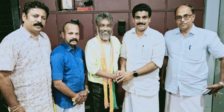 സംഗീത സംവിധായകൻ മോഹൻ സിത്താര ബിജെപിയിൽ ചേർന്നു