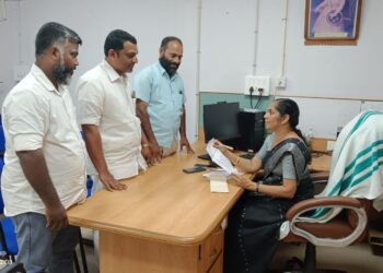 എസ്ഡിടിയു ആലപ്പുഴ ജില്ലാ കമ്മിറ്റിയുടെ ആഭിമുഖ്യത്തിൽ കളക്ടറേറ്റിനു മുന്നിൽ ധർണ നടത്തി