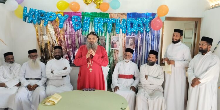 64-ാം ജന്മദിനം കാരുണ്യ ഭവനിൽ ആഘോഷിച്ച് ഏബ്രഹാം മാർ എപ്പിഫാനിയോസ് മെത്രാപ്പൊലീത്ത