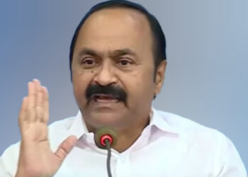 ലോകമെമ്പാടുമുള്ള മലയാളികൾക്ക് ഓണാശംസ നേർന്ന് ഗവർണറും മുഖ്യമന്ത്രിയും