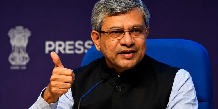 കേരളത്തിന് ഓണസമ്മാനമായി നൂറിലധികം സ്പെഷ്യൽ ട്രെയിനുകൾ: പ്രഖ്യാപനവുമായി റെയിൽവേ മന്ത്രി അശ്വിനി വൈഷ്ണവ്