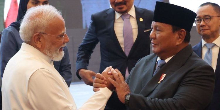 ജനാധിപത്യത്തിന്റെ ഇന്ത്യൻ പെരുമ ആഗോളതലത്തിലേക്ക്; തെരഞ്ഞെടുപ്പ് നവീകരണത്തിന് ഇന്ത്യയുടെ ഇവിഎം സ്വന്തമാക്കാൻ ഇന്തോനേഷ്യ, കരാർ ഒപ്പുവെച്ചു