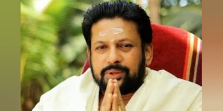 ശബരിമല തന്ത്രിസ്ഥാനത്തുനിന്ന് കണ്ഠര് രാജീവര് ഒഴിയുന്നു; പകരം മകന്‍ ബ്രഹ്മദത്തനെ നിയമിക്കണമെന്ന് ആവശ്യം