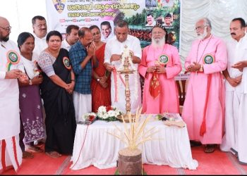 ആർപ്പുവിളികളോടെ ‘ഷോട്ട് പുളിക്കത്ര’ വീണ്ടും നീരണഞ്ഞു; മാലിയിൽ പുളിക്കത്ര തറവാട്ടിൽ വമ്പൻ ശതാബ്ദി ആഘോഷം