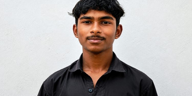 വൈക്കത്ത് ദാരുണ സംഭവം; കൂട്ടുകാർക്കൊപ്പം ക്ഷേത്രക്കുളത്തിൽ കുളിക്കാനിറങ്ങിയ വിദ്യാർഥി മുങ്ങിമരിച്ചു