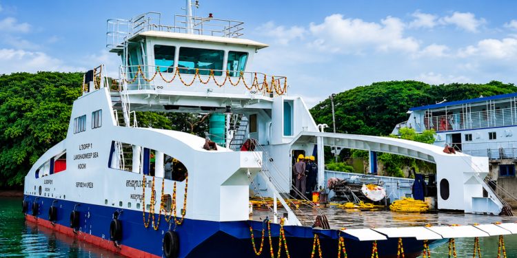കൊച്ചിക്ക് മൂന്നാമത് റോ-റോ വെസൽ; ഞായറാഴ്ച വൈപ്പിനിൽ മുഖ്യമന്ത്രി ഉദ്ഘാടനം ചെയ്യും